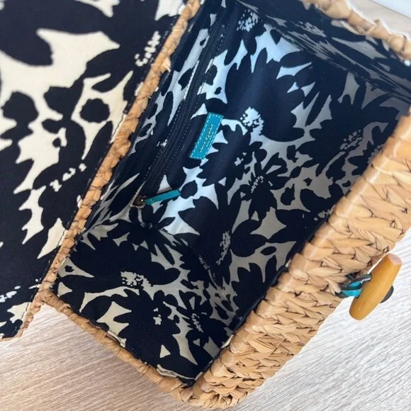 Kate Spade New York blue bird birdhouse maya wicker raffia handbag blue bird - Picture 9 of 11